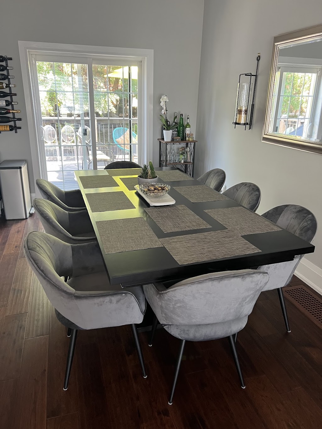 Toronto Furniture mart | 1119 Kennedy Rd, Scarborough, ON M1P 2K8, Canada | Phone: (416) 675-3939
