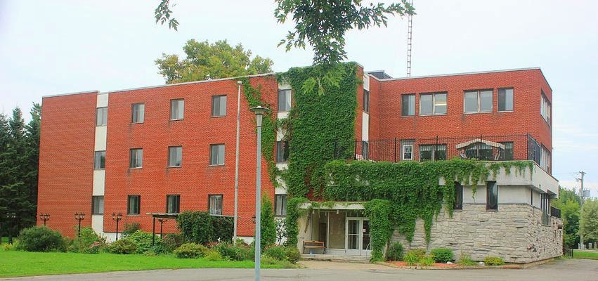 Résidence Yamachiche | 610 Rue Sainte Anne, Yamachiche, QC G0X 3L0, Canada | Phone: (819) 386-2153