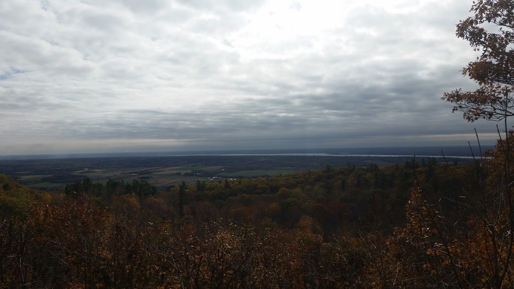 Huron Shelter | Trail 1, Chelsea, QC J9B 1H9, Canada | Phone: (819) 827-2020
