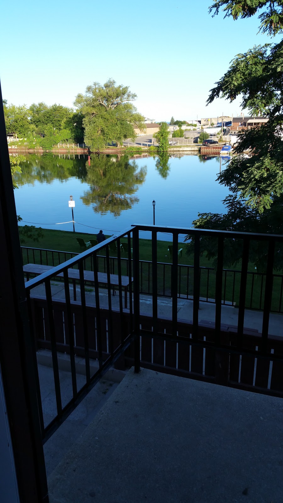Edgewater Cottages | 72 Main St, Wasaga Beach, ON L9Z 2K9, Canada | Phone: (705) 429-3205