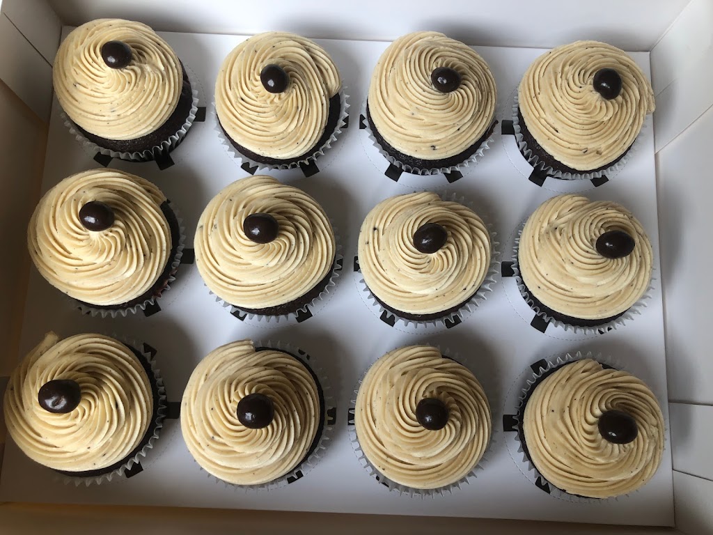 Toonie cupcakes | 8 Bridlecrest Dr SW, Calgary, AB T2Y 0H6, Canada | Phone: (825) 431-4123