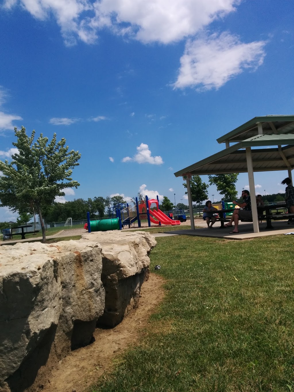 Patrick Cummings Memorial Sports Complex | 3862 Weinbrenner Rd, Niagara Falls, ON L2E 6S6, Canada | Phone: (289) 213-6645