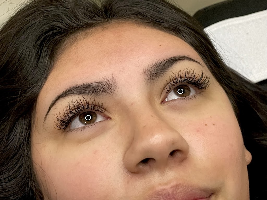 Mari Lashes | 754 Heritage Blvd W, Lethbridge, AB T1K 7Z6, Canada | Phone: (403) 593-4301