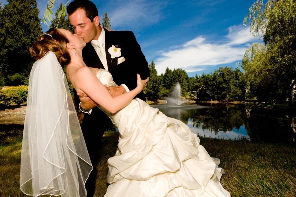 Enjoy The Music Dj | 209 Castle Rock Dr, Richmond Hill, ON L4C 5M2, Canada | Phone: (905) 737-7314