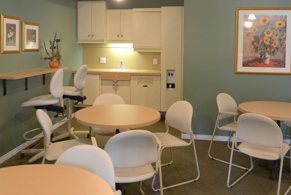SALON FUNERAIRE YVON BRETON | 913 Chemin Sainte-Anne, Saint-Anselme, QC G0R 2N0, Canada | Phone: (418) 885-9513