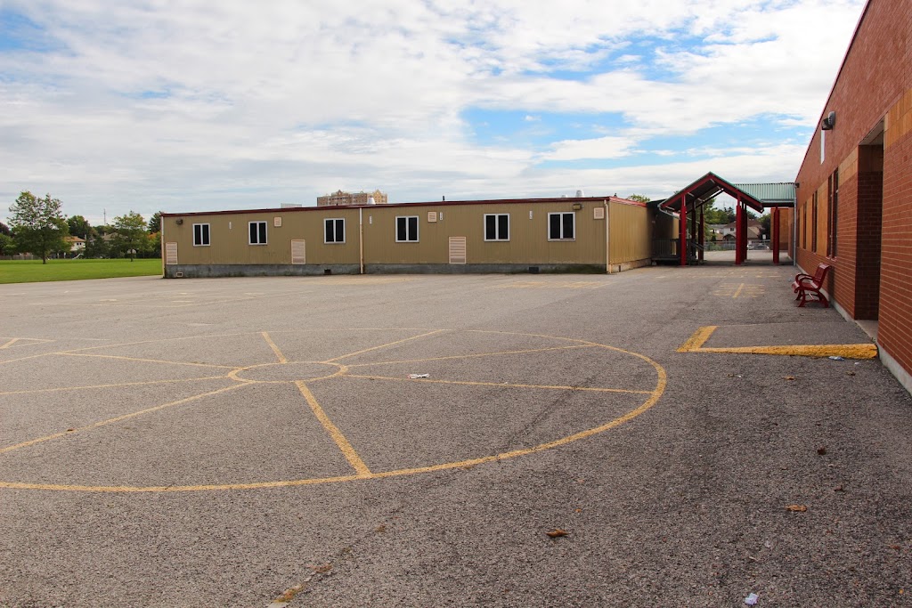 Umbrella Family and Child Centres of Hamilton - Helen Detwiler | 320 Brigade Dr, Hamilton, ON L9B 2E3, Canada | Phone: (905) 317-5718