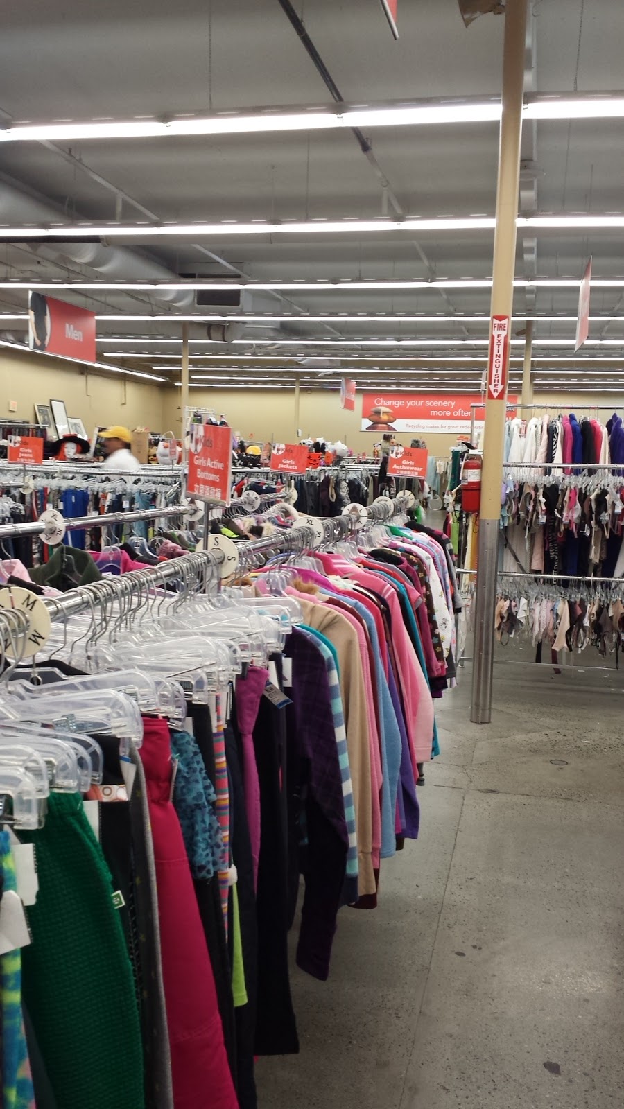 Value Village | 8240 Granville Ave, Richmond, BC V6Y 1P3, Canada | Phone: (604) 248-2285