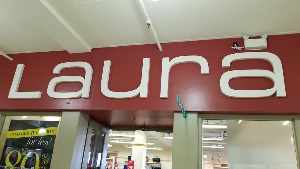 Laura | St. Jacobs Outlets, 25 Benjamin Rd, Waterloo, ON N2V 2G8, Canada | Phone: (519) 725-0962