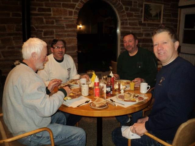 Caseys Restaurant | 79 Clovelly Cove, Port Bolster, ON L0E 1E0, Canada | Phone: (705) 437-1560