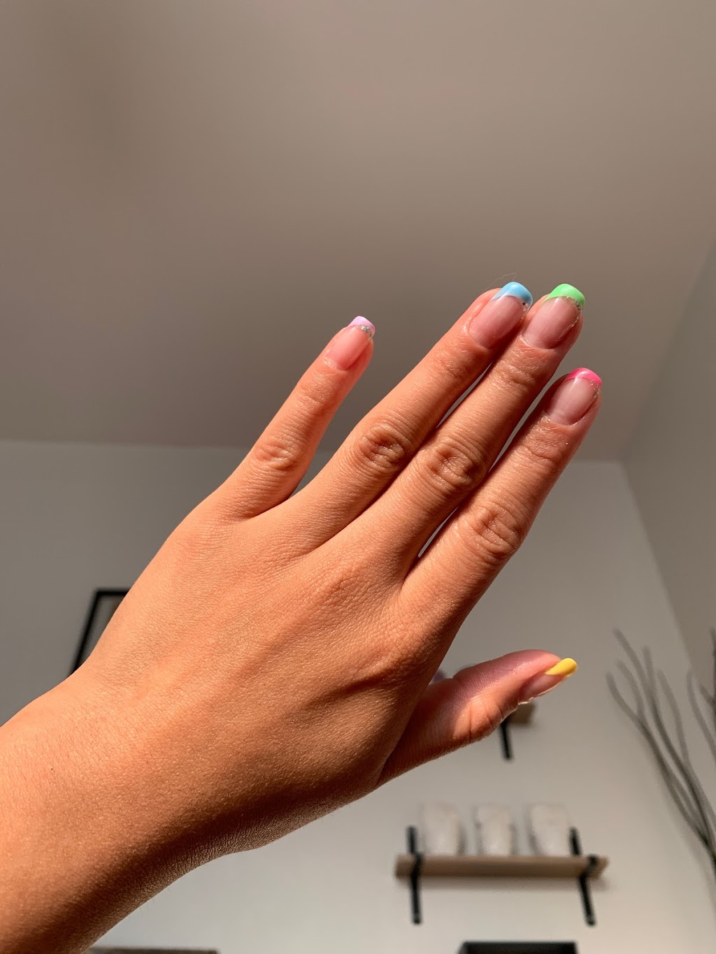 Ongles Hi-Tech | 6755 Bd Monk, Montréal, QC H4E 3J2, Canada | Phone: (514) 768-8668