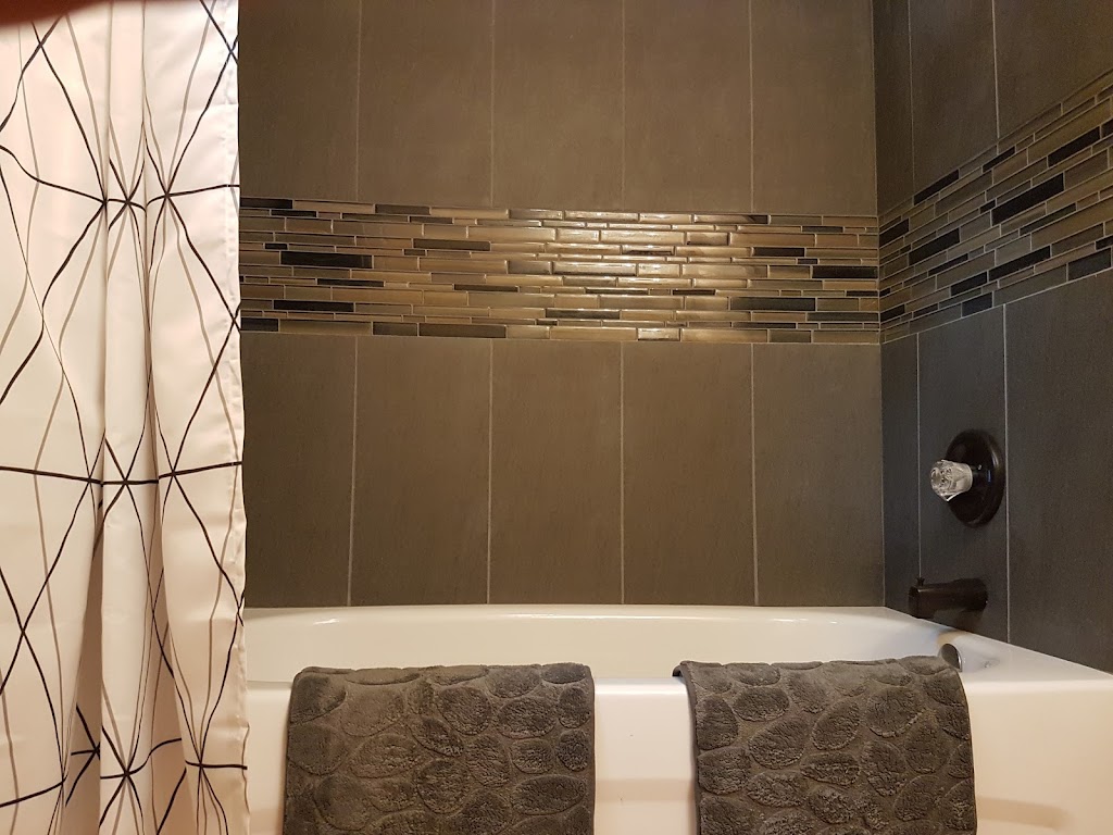 The Black Bear Den (Rental) | 2624 Coalmont Rd, Tulameen, BC V0X 2L0, Canada | Phone: (778) 558-5746
