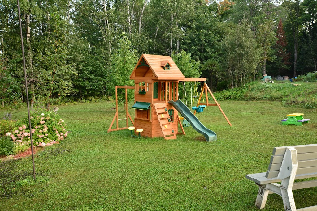 Domaine Larry Boismenu | 15 Chemin Boismenu, Lac-du-Cerf, QC J0W 1S1, Canada | Phone: (819) 597-4195