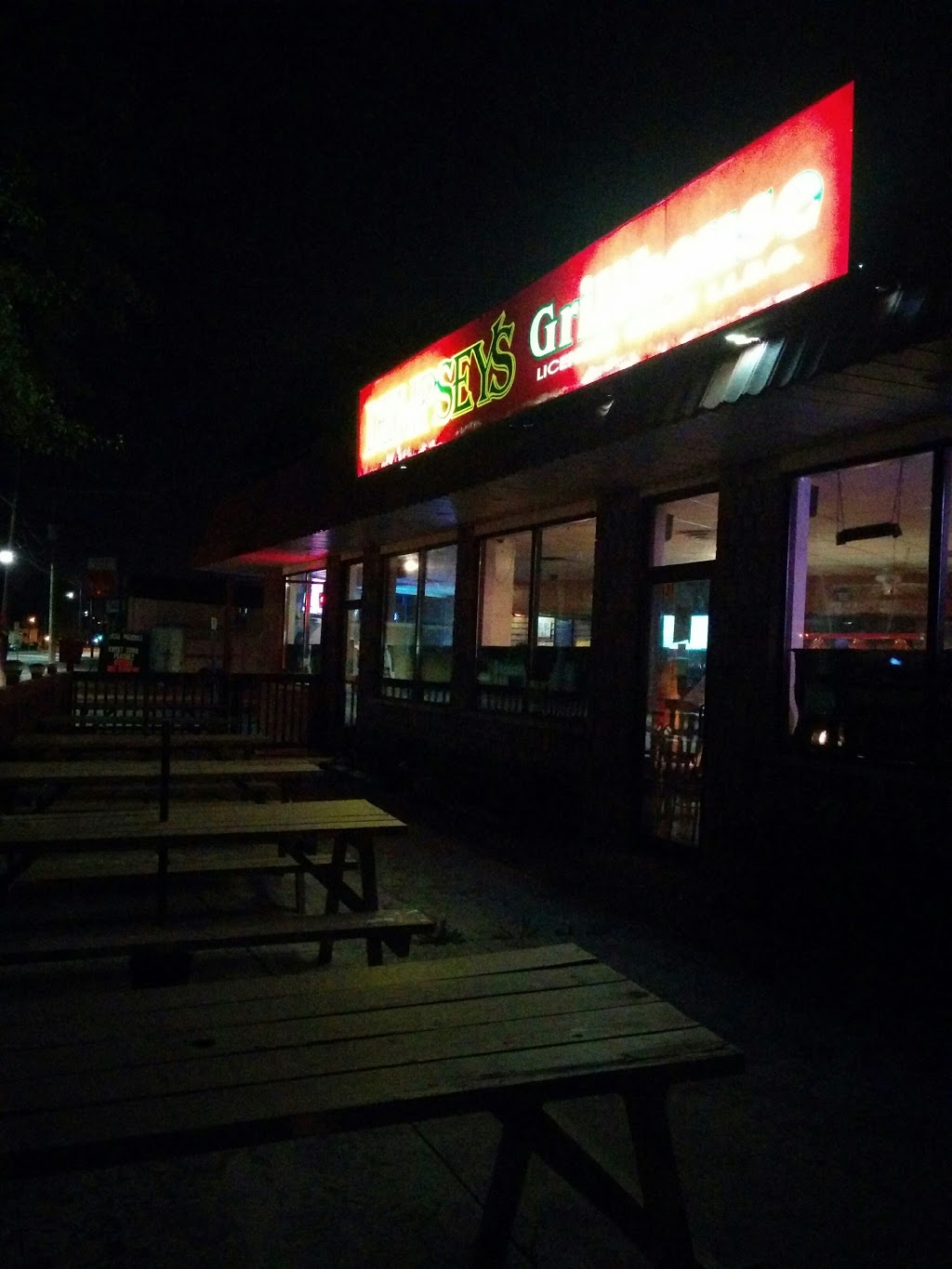 Dempseys Bar and Grill | 121 Ontario St, Sarnia, ON N7T 1K9, Canada | Phone: (519) 491-7767