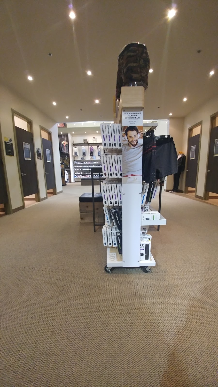 Empire Québec | 4500 Boulevard des Gradins, Québec, QC G2J 1A6, Canada | Phone: (418) 622-2226