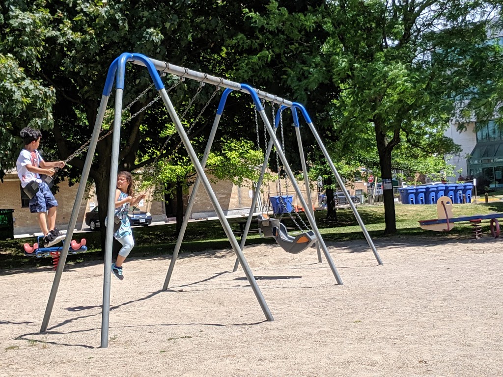 Clanton Park | 30 Palm Dr, North York, ON M3H 2B5, Canada | Phone: (416) 338-4386