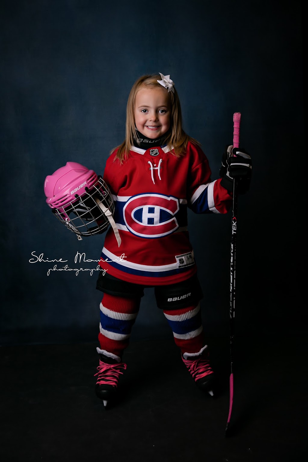 Shine Moment Photography Studio | 357 Pooley Pl, Victoria, BC V9A 6Y5, Canada | Phone: (780) 266-1331