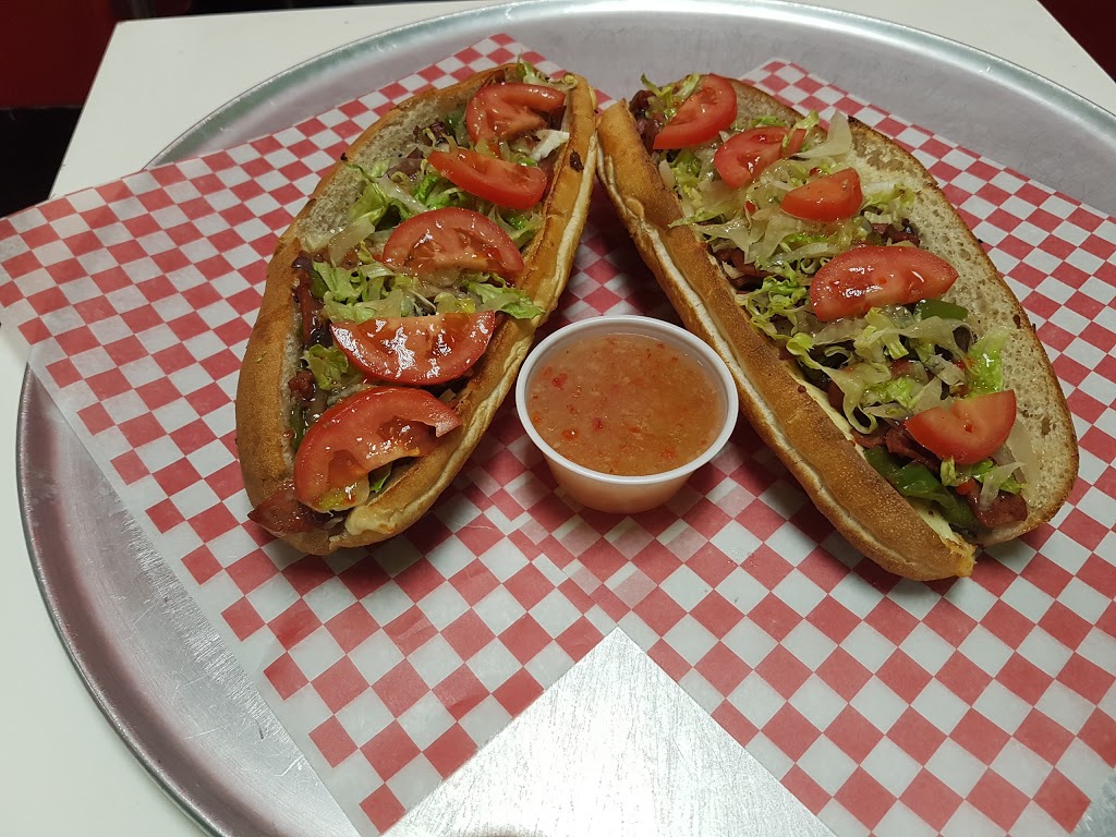 Vilis Pizza & Wings | 562 Kerr St, Oakville, ON L6K 3C7, Canada | Phone: (905) 338-8553