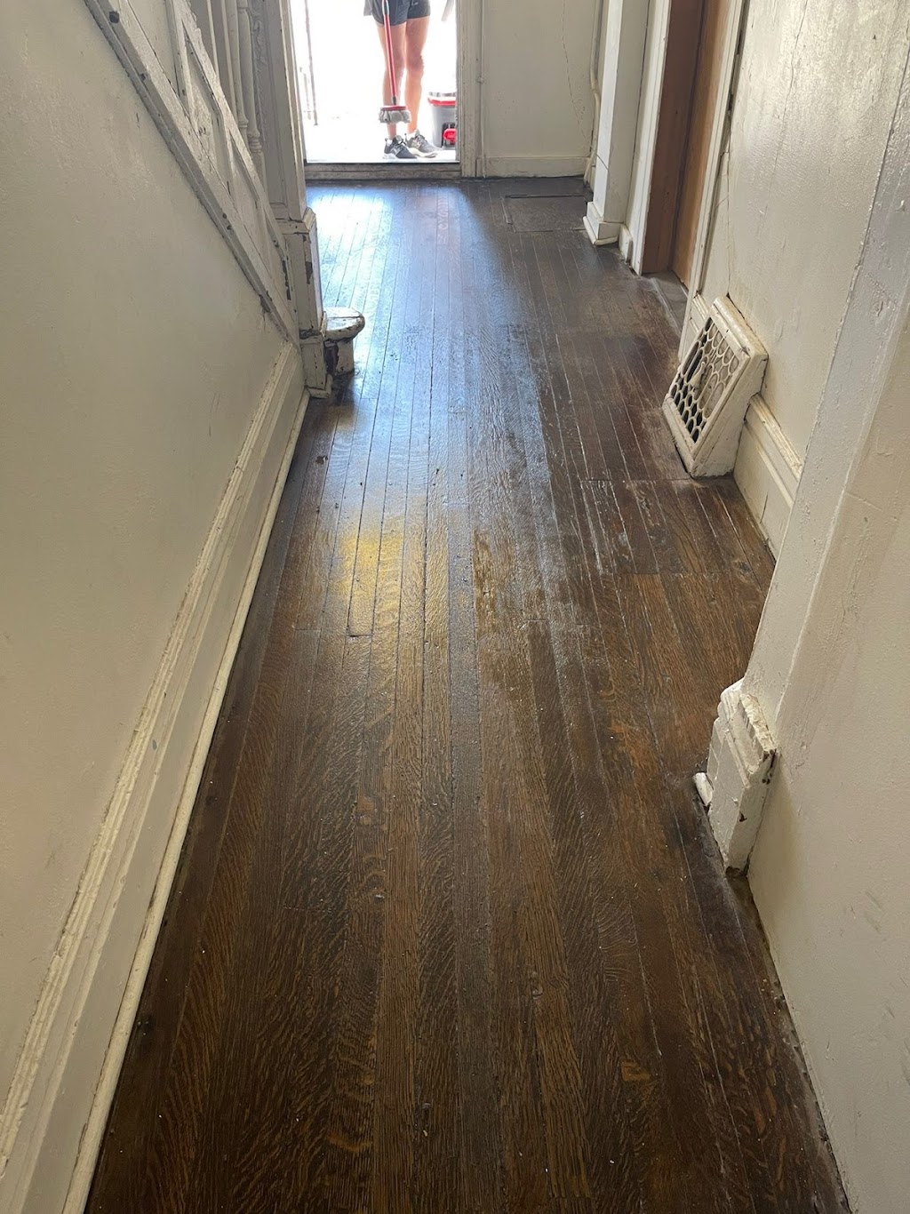 Wall2Wall Cleaning Services | Winnipeg, MB R2M 3G3, Canada | Phone: (431) 588-3753