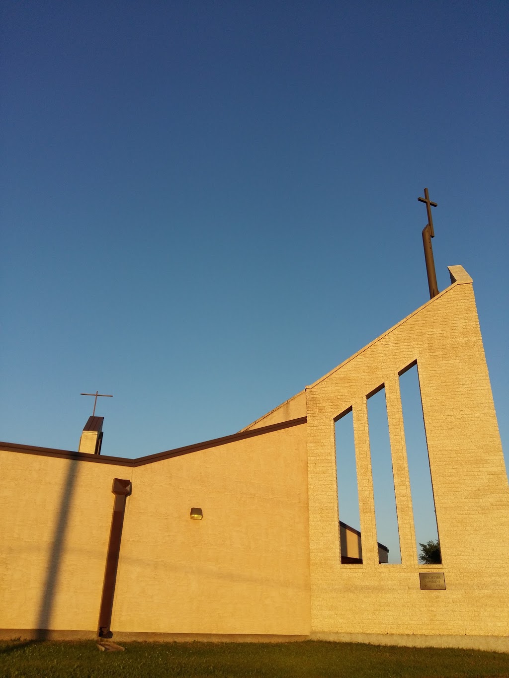 Parish of Saints-Martyrs-Canadiens | 289 Dussault Ave, Winnipeg, MB R2J 1N5, Canada | Phone: (204) 982-4400