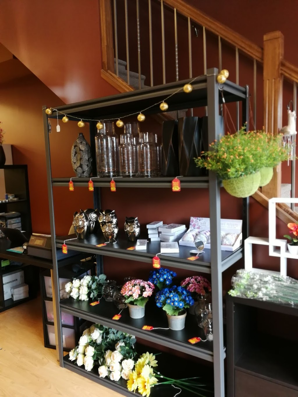PopDecor | 33 Main St N, Moose Jaw, SK S6H 0V8, Canada | Phone: (639) 999-7998