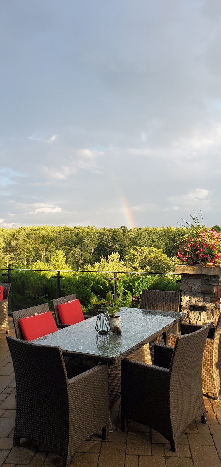Cliffside at Muskoka Bay Resort | N, 1217 N Muldrew Lake Rd RR 2, Gravenhurst, ON P1P 1R2, Canada | Phone: (705) 687-4900 ext. 502