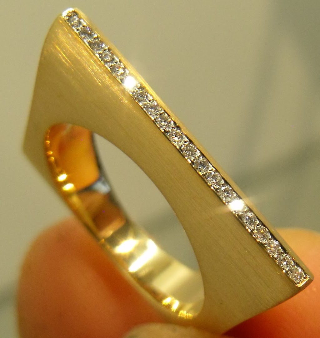 Marcus Ó Broin Jewellery | 4639 Lakeshore Rd #101, Kelowna, BC V1W 1X3, Canada | Phone: (778) 477-6626