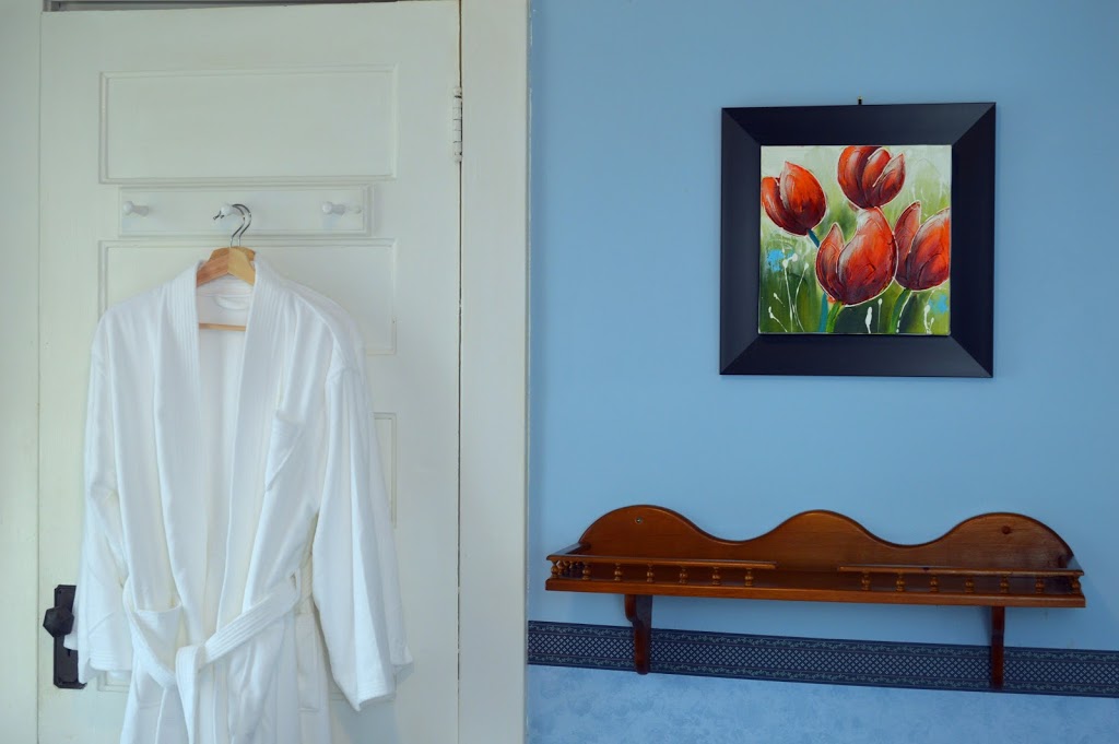 Strathaird Bed and Breakfast | 4372 Simcoe St, Niagara Falls, ON L2E 1T6, Canada | Phone: (902) 314-3086