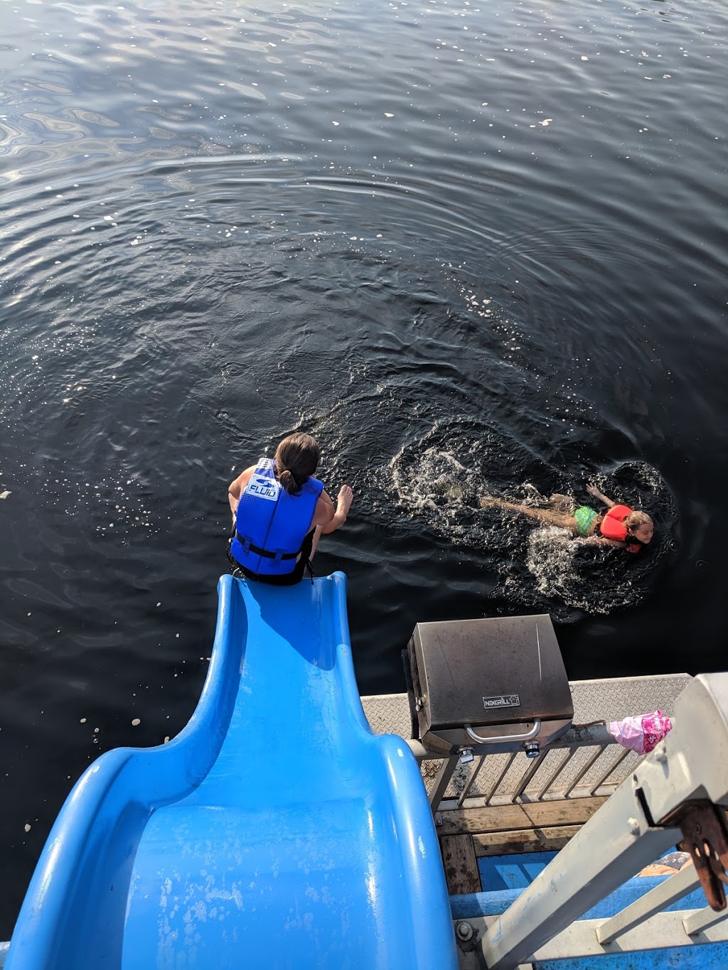 R & R Houseboat Rentals | 1601 Mill Line Rd, Bobcaygeon, ON K0M 1A0, Canada | Phone: (888) 784-2628