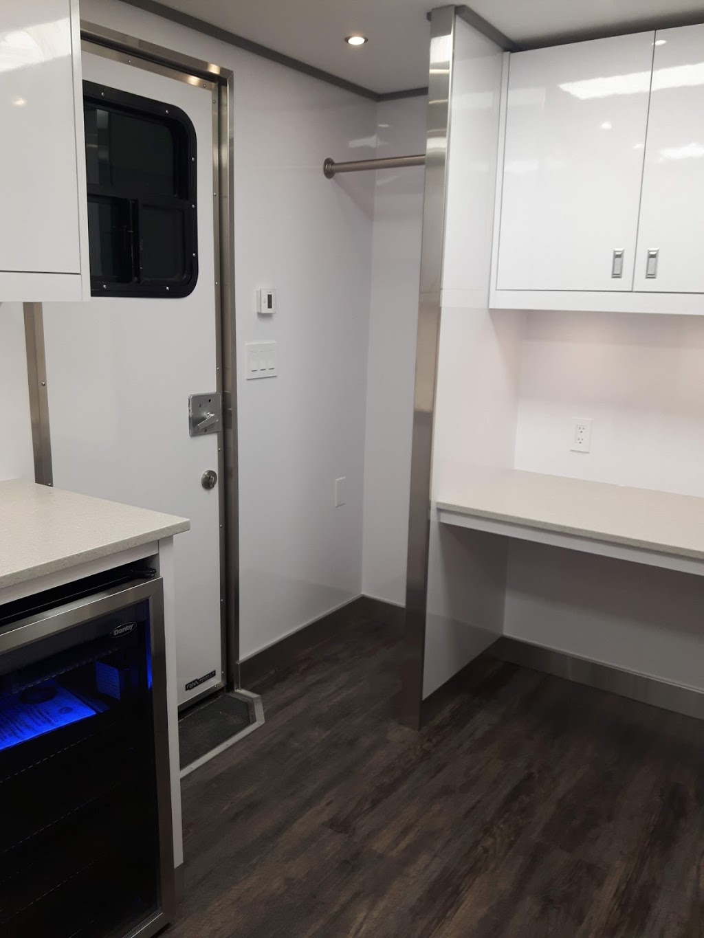 RM Trailer Ltd | 2199 Queen St Unit 140, Abbotsford, BC V2T 6J3, Canada | Phone: (604) 746-4005