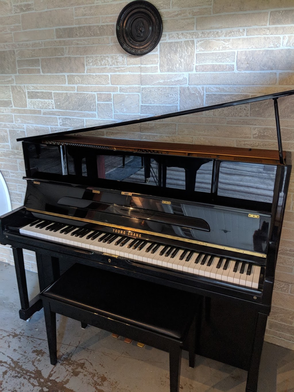 Haines Piano Service | 72 Pleasant Ridge Rd, Brantford, ON N3R 0B8, Canada | Phone: (519) 752-1431