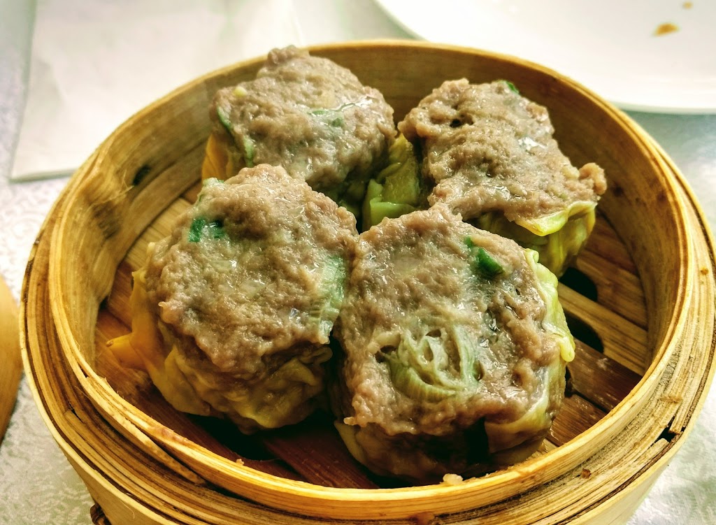 Pearl Harbourfront Chinese Cuisine | 200-207 Queens Quay W, Toronto, ON M5J 1A7, Canada | Phone: (416) 203-1233