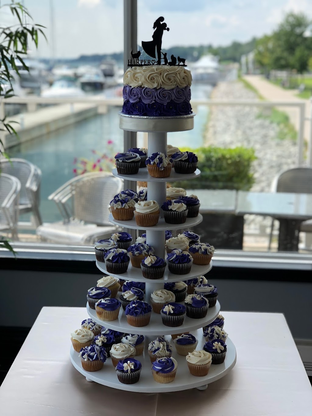 Simply Sweet Cupcakes by Amanda | 61 Leggett Crescent, Hamilton, ON L8W 2A5, Canada | Phone: (905) 973-4266
