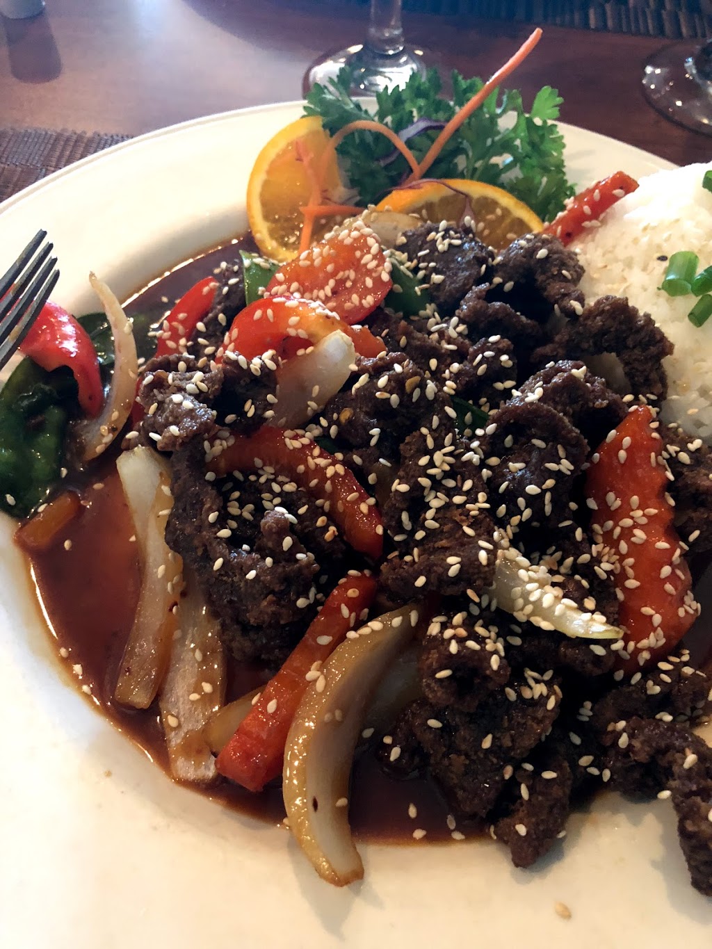 Restaurant Royaume Khmer | 310 Boulevard Sir-Wilfrid-Laurier, Mont-Saint-Hilaire, QC J3H 2X2, Canada | Phone: (450) 446-8887