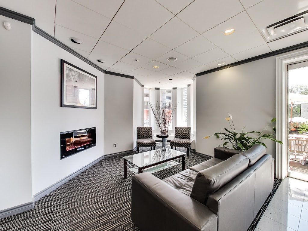 Isabella Hotel & Suites | 556 Sherbourne St, Toronto, ON M4X 1L4, Canada | Phone: (416) 922-2203