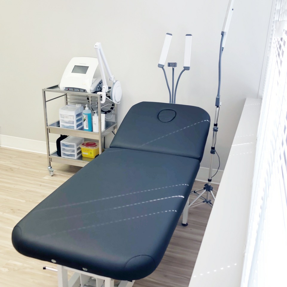 Lounge Electrolysis | 2120 Kensington Rd NW, Calgary, AB T2N 3R7, Canada | Phone: (825) 712-3532