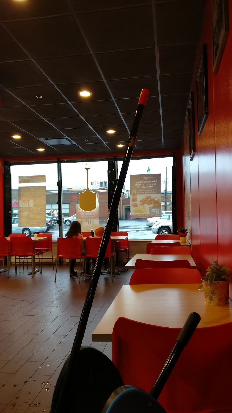 Dominos Pizza | 2265 Boulevard Marcel-Laurin, Saint-Laurent, QC H4R 1K4, Canada | Phone: (514) 991-2000