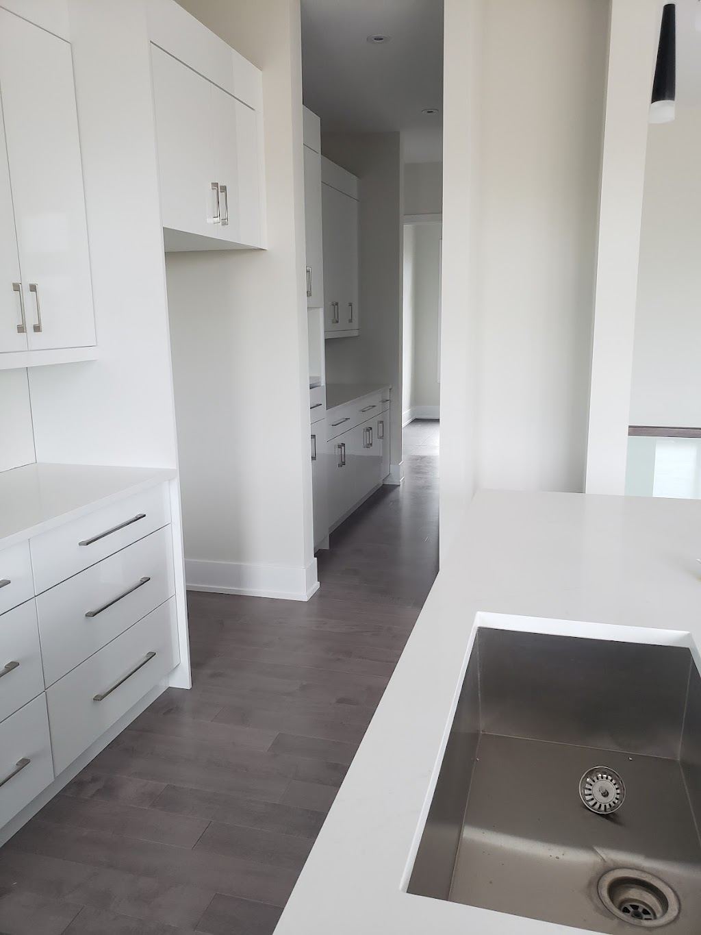 NJDHOMES | 136, 2446 Bank St Unit 614, Ottawa, ON K1V 1A4, Canada | Phone: (613) 263-9813