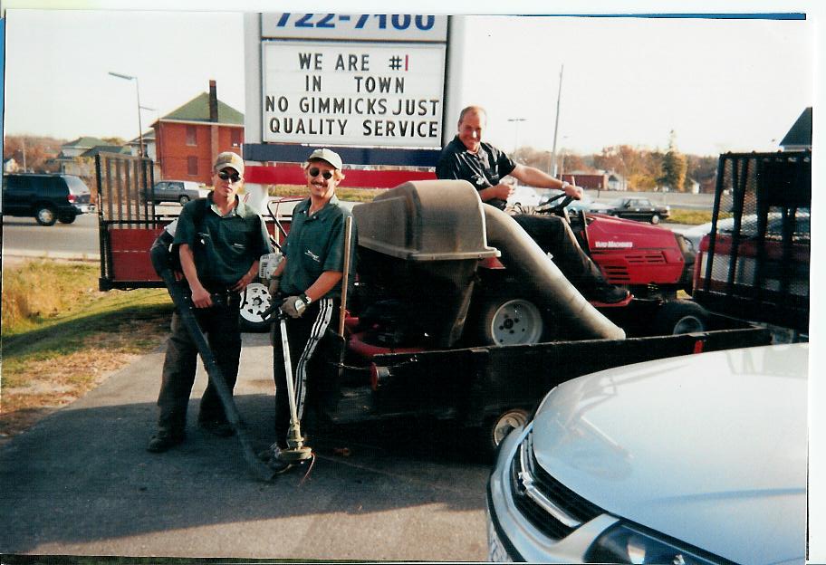 Armstrongs Property Maintenance Inc | 748 Henderson Dr, Innisfil, ON L9S 2J9, Canada | Phone: (705) 791-8808