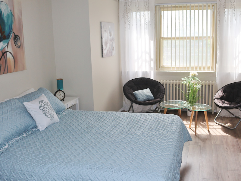 Auberge Les Terrasses | 1337 Boulevard du Carmel, Trois-Rivières, QC G8Z 3R7, Canada | Phone: (819) 807-7147