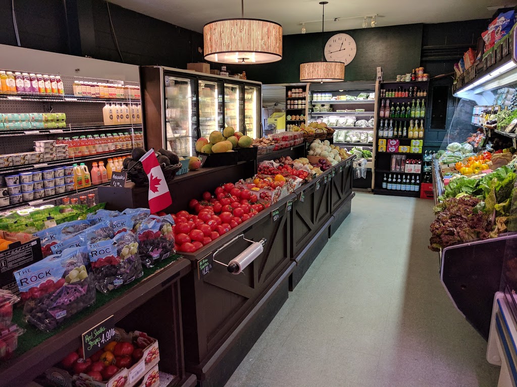 Field Of Greens | 1 Bruce wilson drive, Port Carling, ON P0B 1J0, Canada | Phone: (705) 765-1895