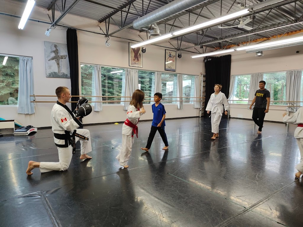 Masters Path Karate | 200 Country Hills Landing NW, Calgary, AB T3K 5P3, Canada | Phone: (403) 970-0465