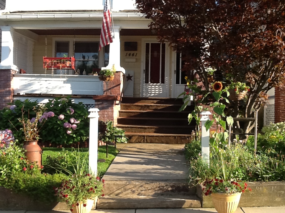 Niagara Getaway | 1441 Fort Ave, Niagara Falls, NY 14303, USA | Phone: (716) 990-4252