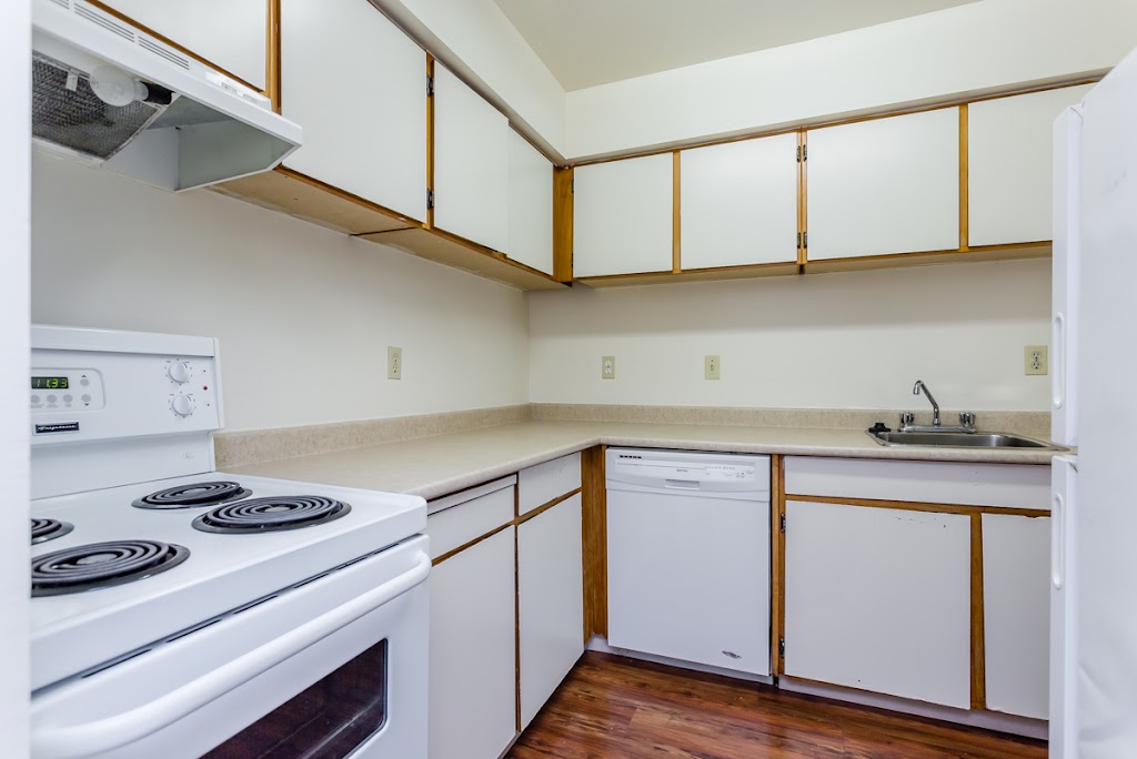 Eton Rental Apartments | 2326 Eton St, Vancouver, BC V5L 1E1, Canada | Phone: (604) 834-2713
