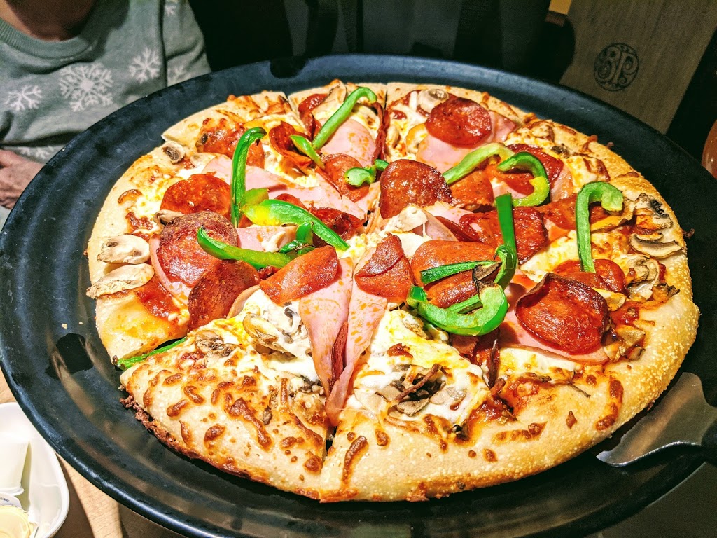 Boston Pizza | 311 Main St, Wasaga Beach, ON L9Z 0B6, Canada | Phone: (705) 429-8646