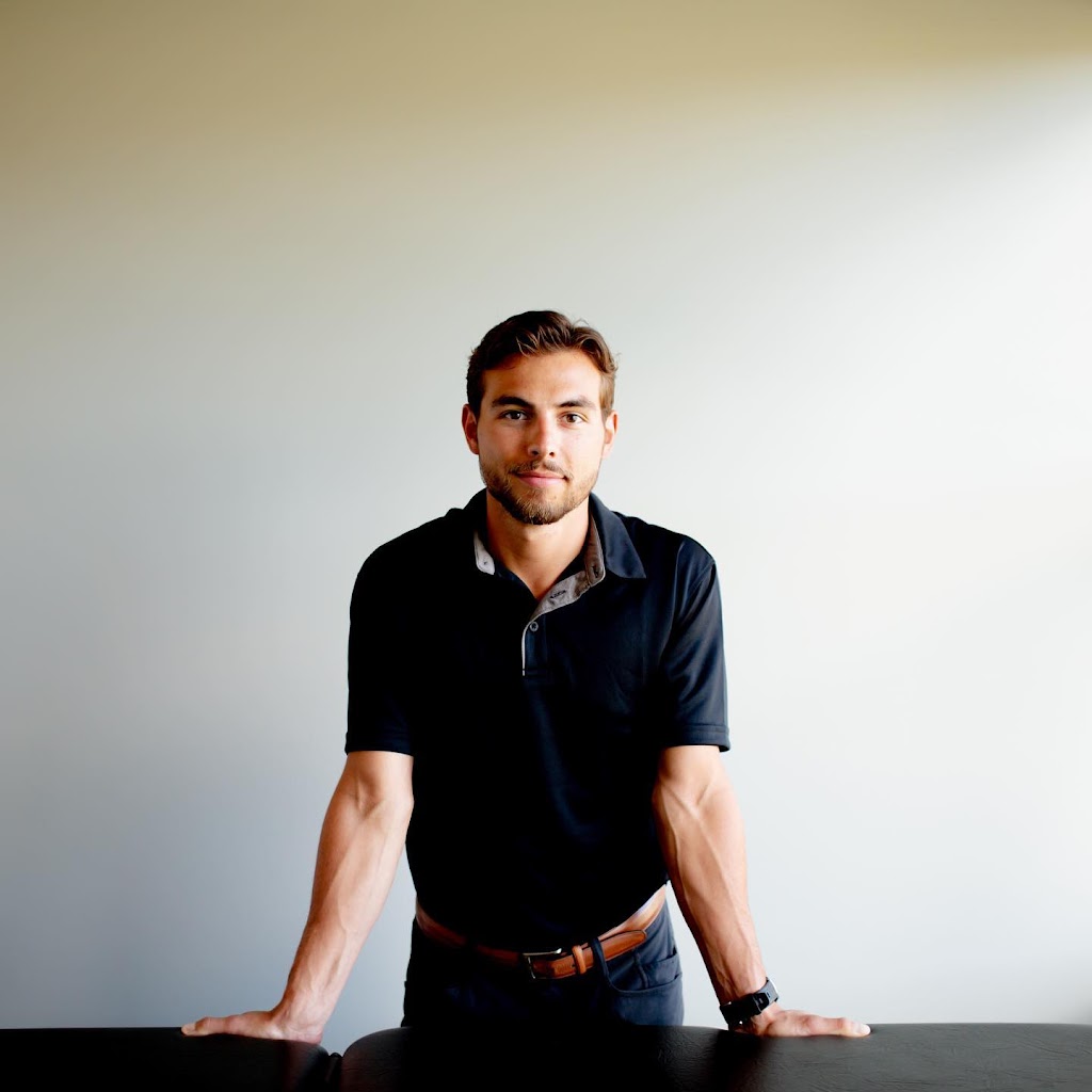 Advanced Health + Sports Clinic | 5160 Dublin Way #203, Nanaimo, BC V9T 0H2, Canada | Phone: (250) 585-8553