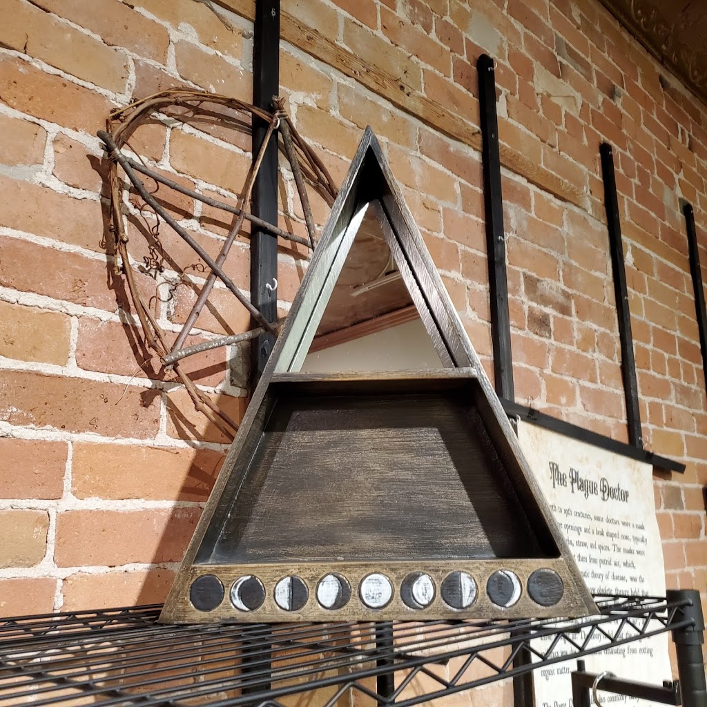 OLDE MAGICK | 121 King St W, Prescott, ON K0E 1T0, Canada | Phone: (613) 246-6559