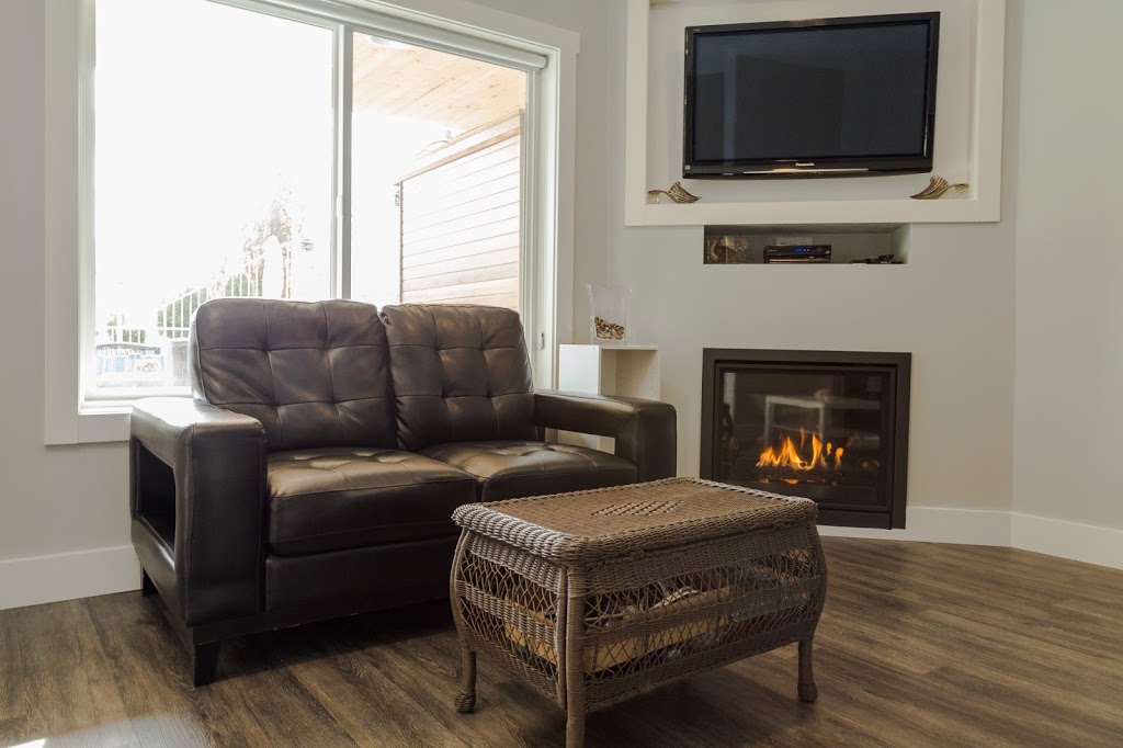 At The Top Of The Hill B&B | 5162 Morrison Ct, Peachland, BC V0H 1X2, Canada | Phone: (250) 767-9521