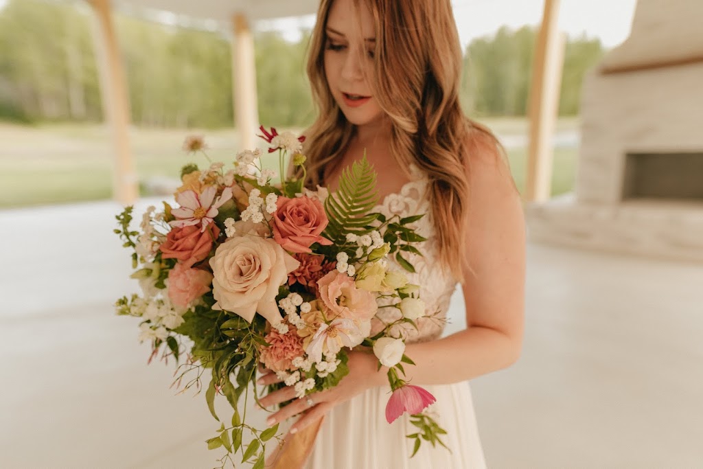 Yellow Birch Floral & Design | 92 6 Ave, Gimli, MB R0C 1B0, Canada | Phone: (204) 781-8633