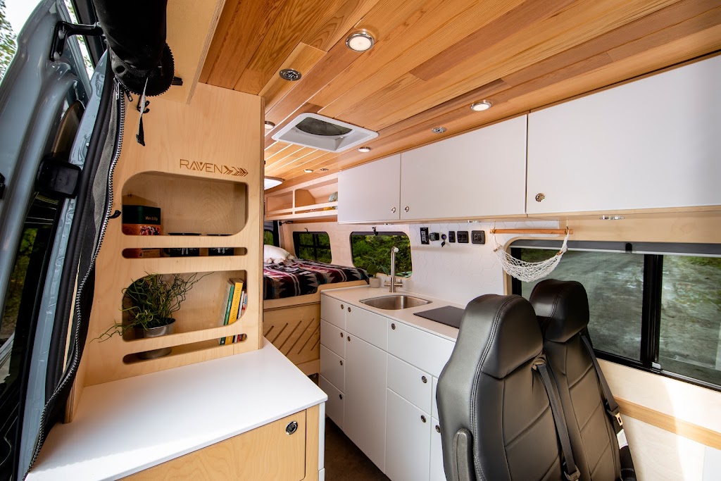 VanLife Mtl | 2716 Rue Lapierre, LaSalle, QC H8N 2W9, Canada | Phone: (514) 903-1995