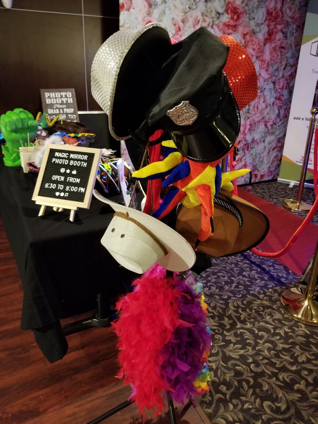 Magic Mirror Photobooth Winnipeg | 600 McGregor St, Winnipeg, MB R2W 0P1, Canada | Phone: (204) 230-0379